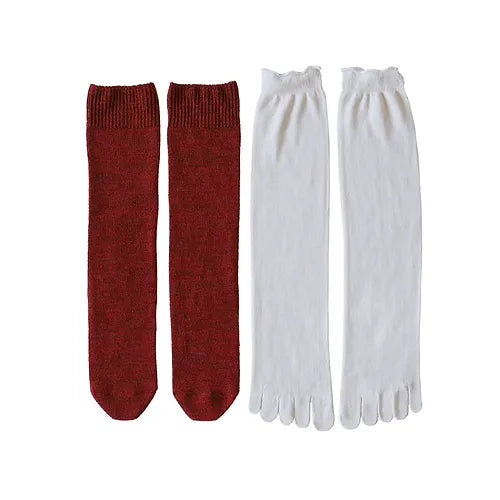 Japanese-made two-layer warm sleeping socks (silk x wool)