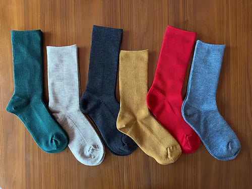 Japanese-made four-season everyday socks (silk x wool)